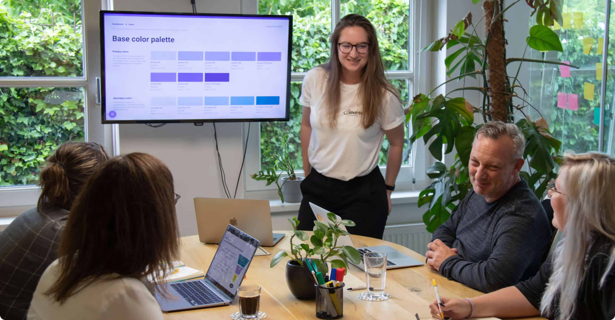 Case The Travel Lab header