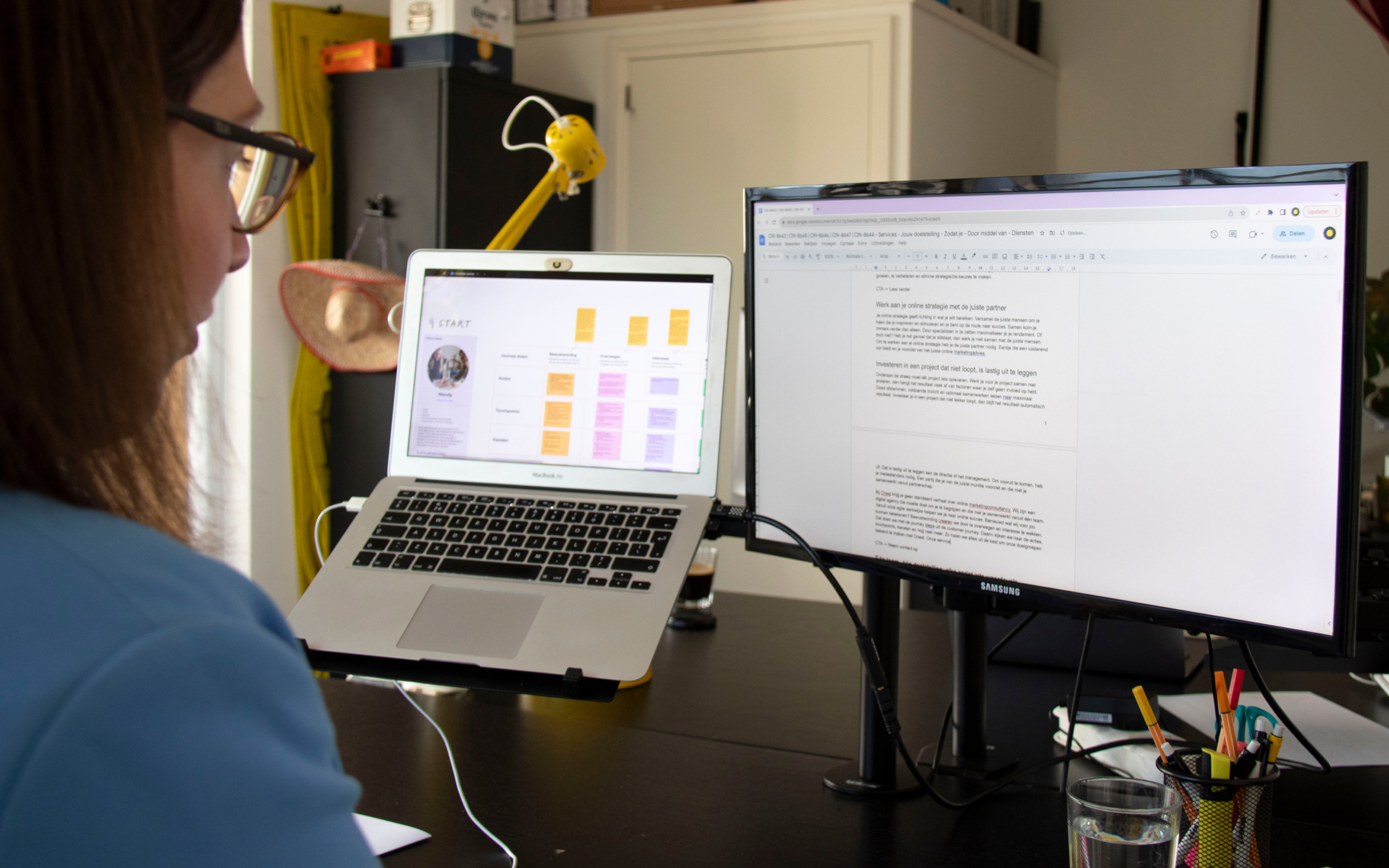 Petera is content aan het schrijven